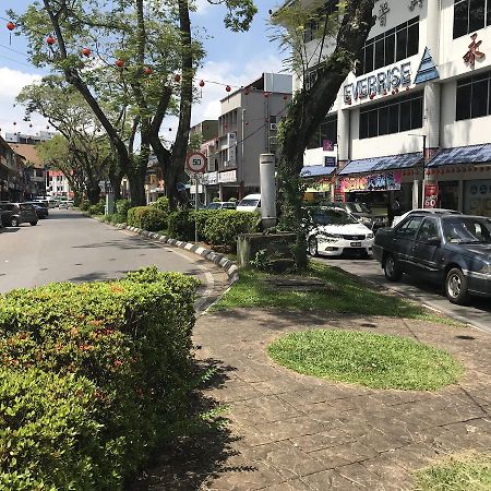 My Place Hotel & Lodge Kuching Bagian luar foto