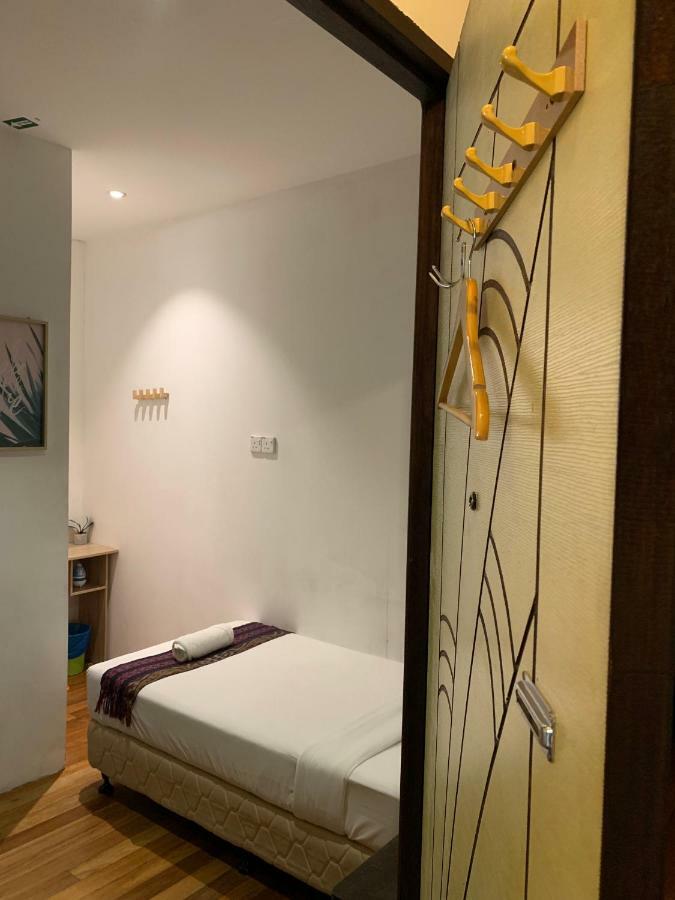My Place Hotel & Lodge Kuching Bagian luar foto